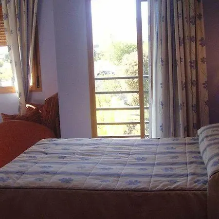 מלון Glorias Torre de Santa María