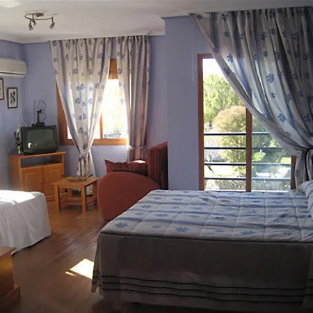 Glorias מלון Torre de Santa María