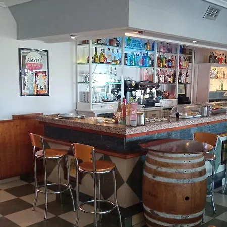 מלון Glorias Torre de Santa María