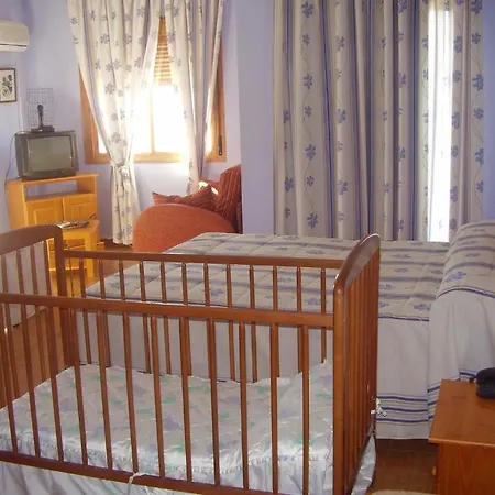 מלון Glorias Torre de Santa María