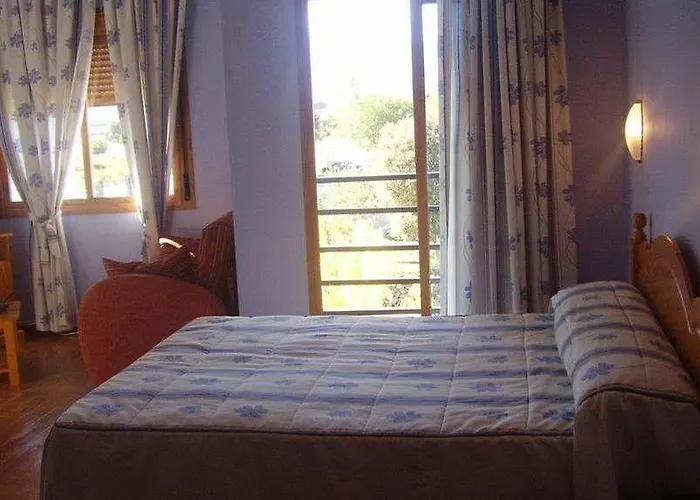 Отель Glorias Торре-де-Санта-Мария