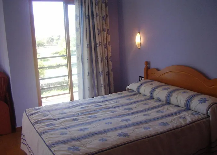 Отель Glorias Торре-де-Санта-Мария